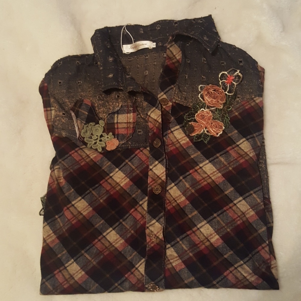 Simply Couture Women's Plaid Button Down